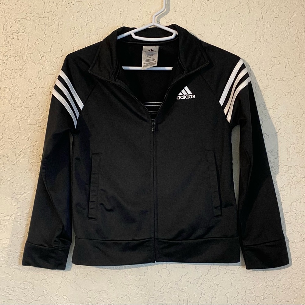 Kids Adidas jacket size 8 S